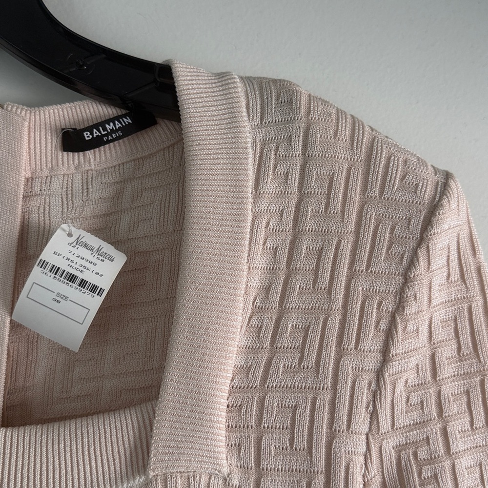 NWT, Women’s BALMAIN
Beige Monogram Dress, size 38 US size Medium - Picture 9 of 16